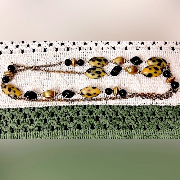 Elegant Gold and Black Beaded Necklace - Picture 2 of 6